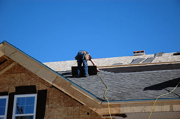 Best Roof Gutter Cleaning  in Myersville, MD